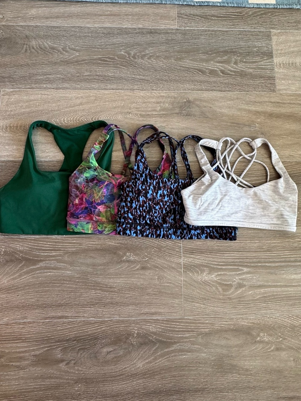 lululemon athletica Sports Bra Bundle (4) in Green, White, Brown&Blue and Floral